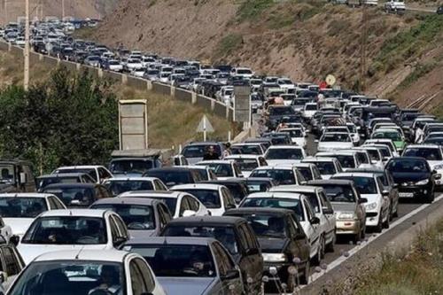 ممنوعیت تردد وسایل نقلیه از آزاد راه تهران – شمال و محور چالوس